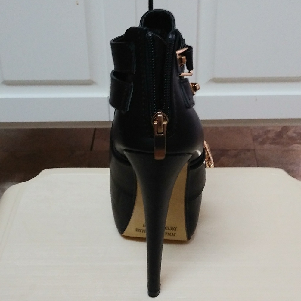 Women Almond Toe Platform Strappy StilETTO BOOTIE - Picture 5 of 6